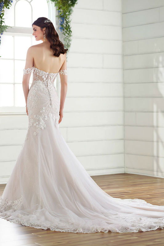 Essense of Australia Sample Sale D2642