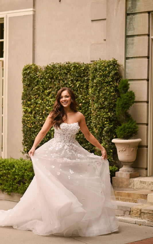 Martina Liana Style 1680 Sample Sale