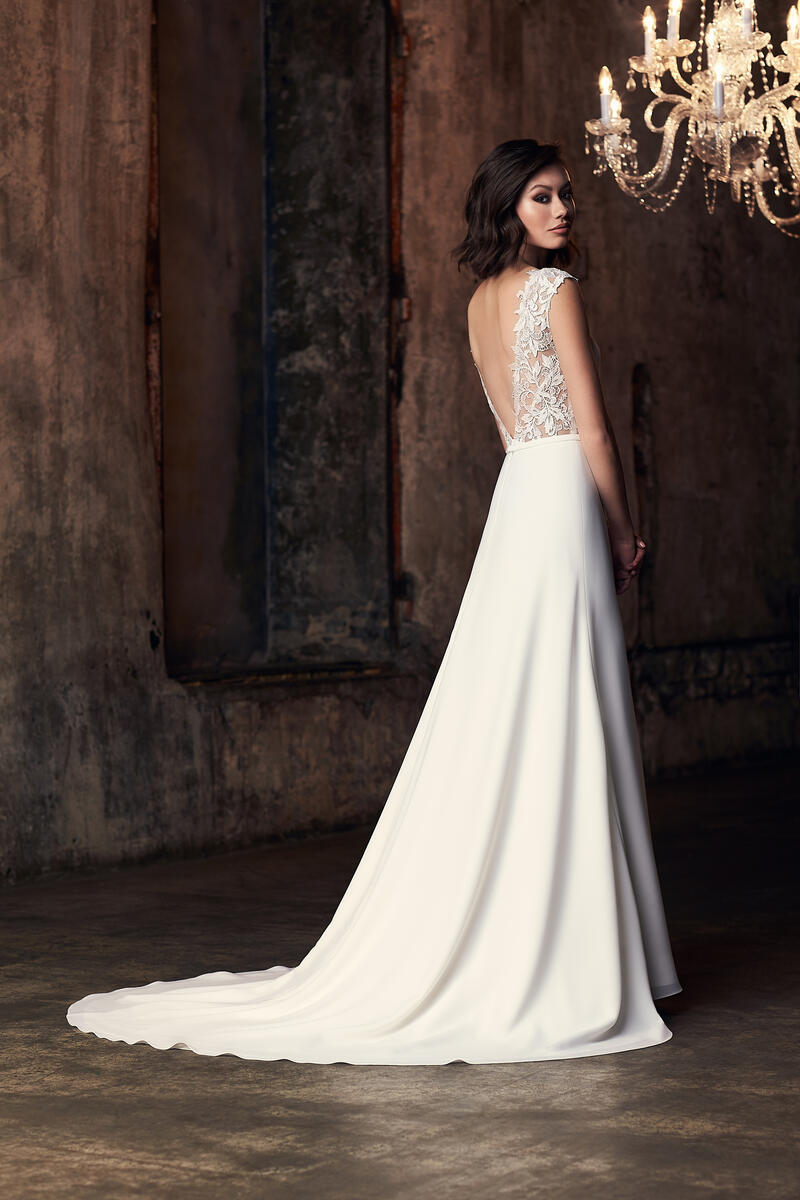 Mikaella Bridal Sample Sale M2314