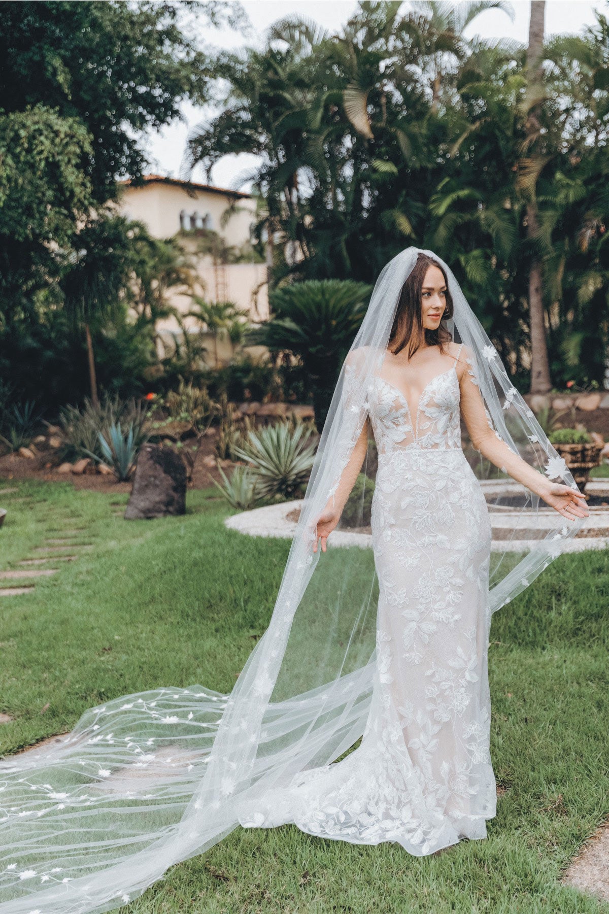 Watters Sample Sale Paloma