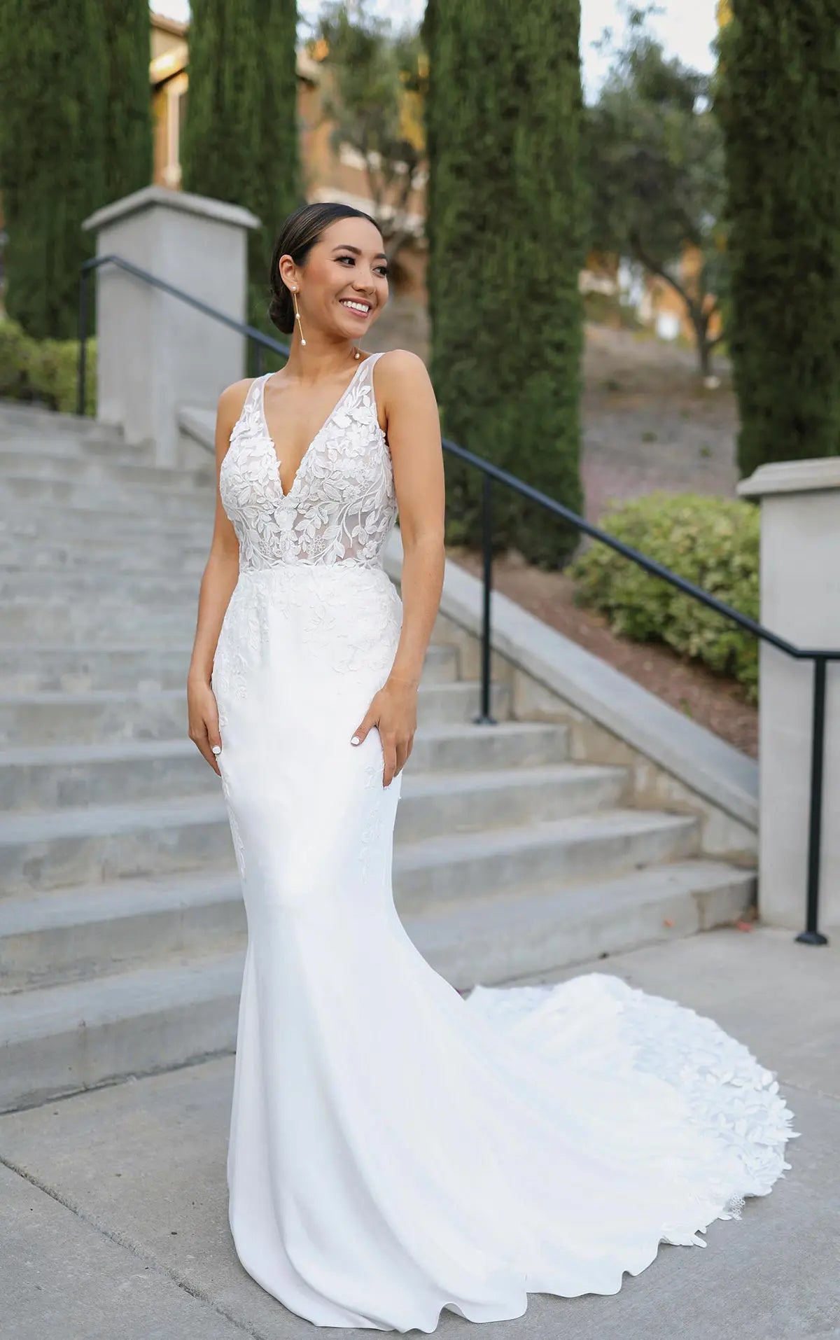 Essense of Australia Style D3577 Sample Sale
