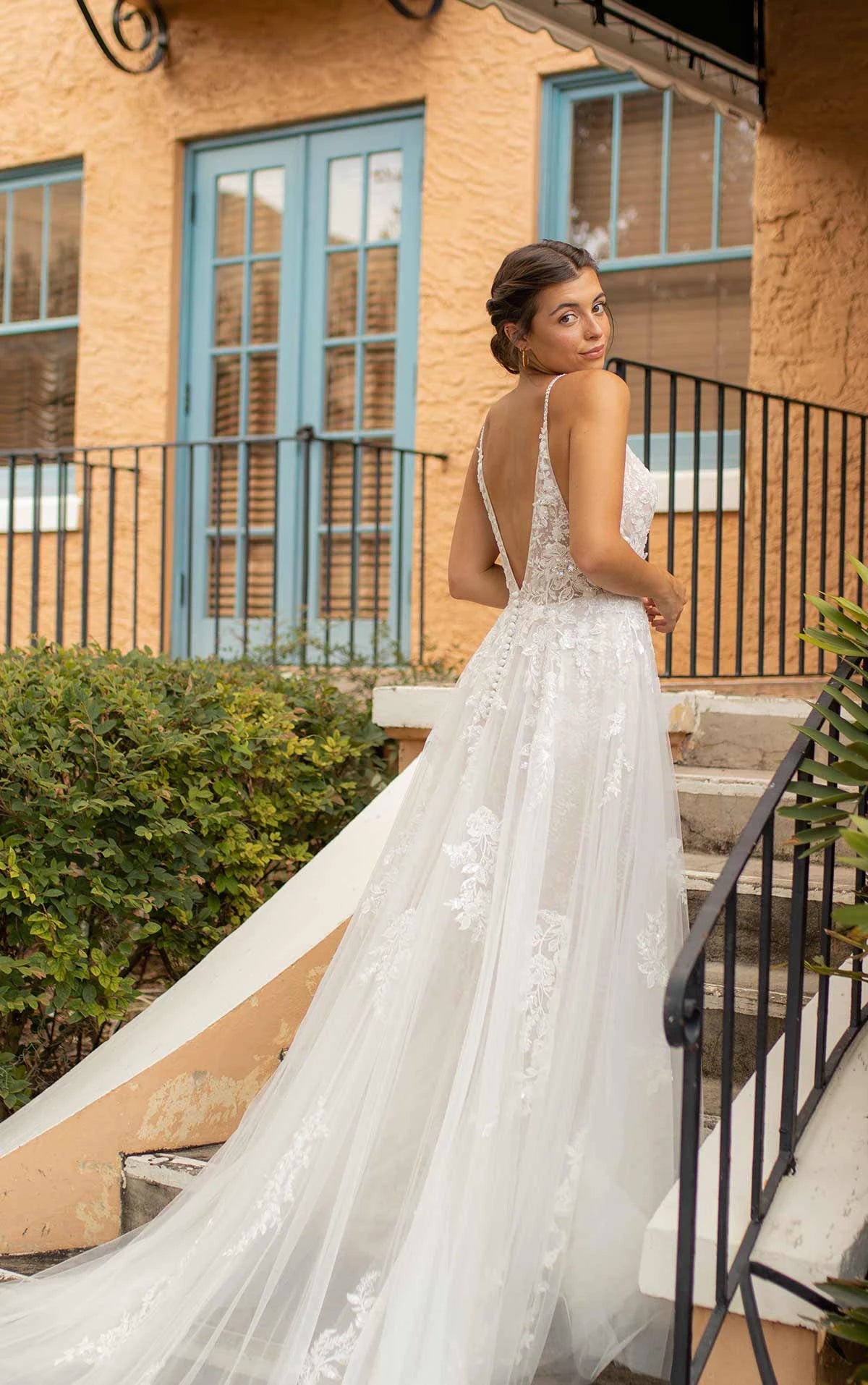 Essense of Australia Sample Sale D3707