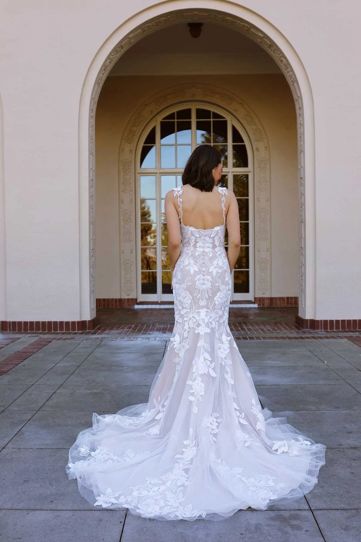 Essense of Australia Style D3709 Sample Sale