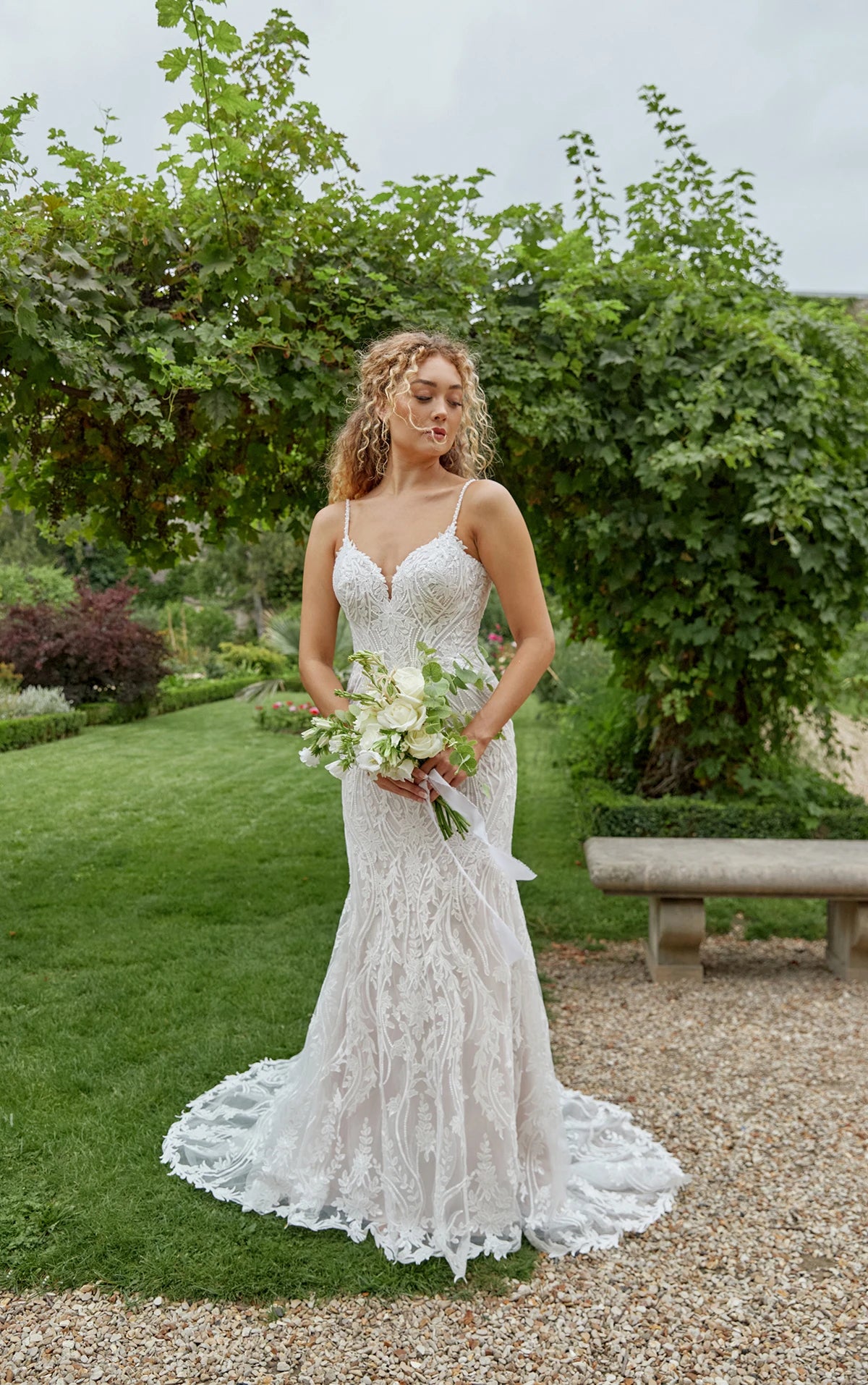 Essense of Australia Style D3931 Sample Sale