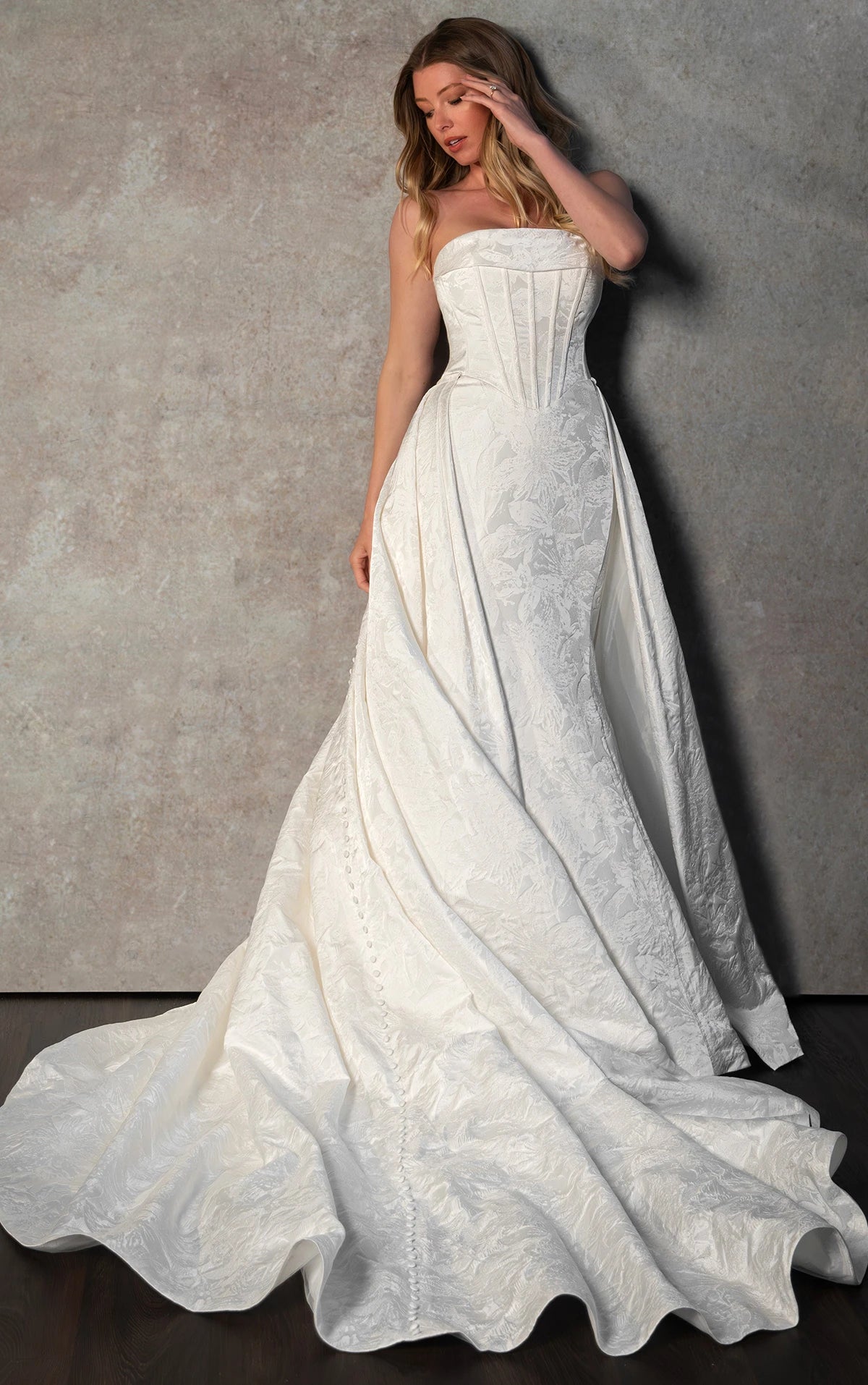 Essense of Australia D4149 Sample Sale
