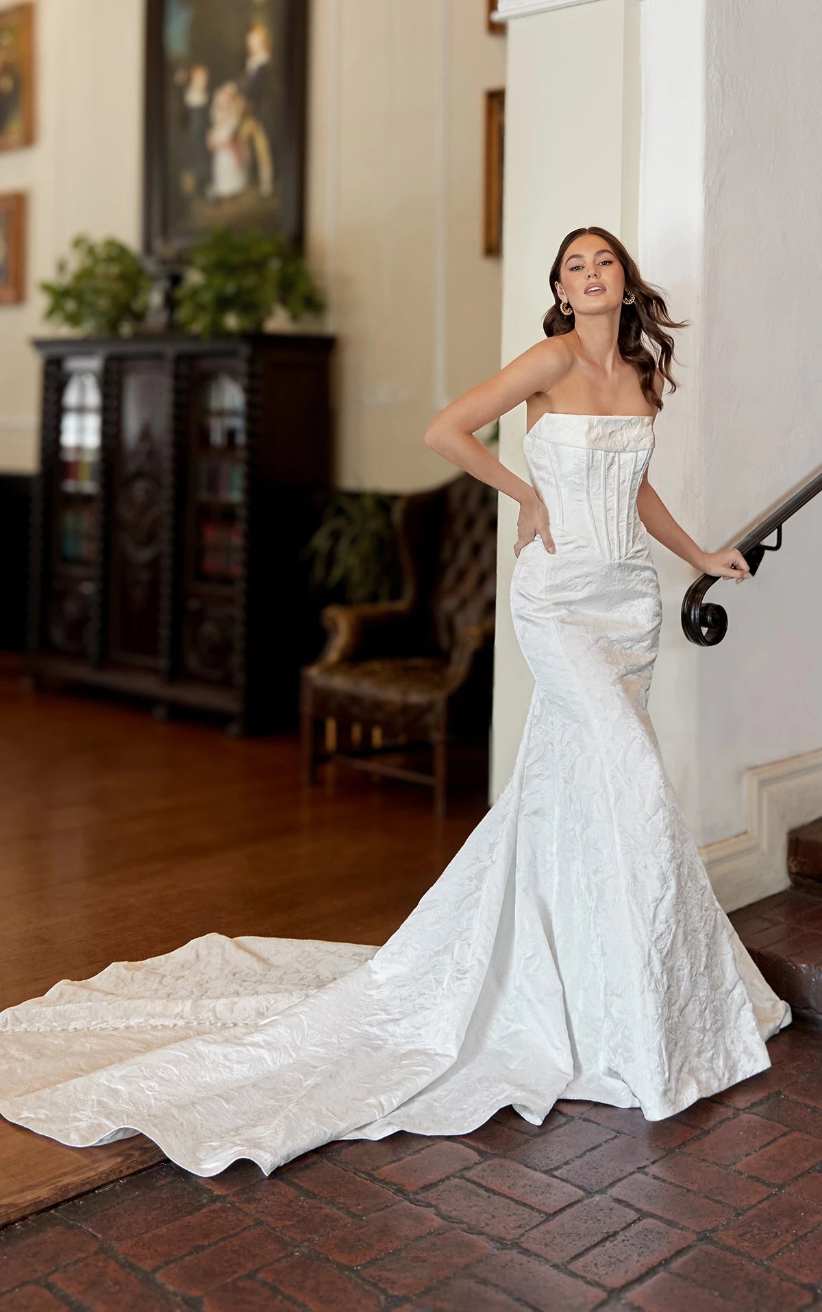 Essense of Australia D4149 Sample Sale
