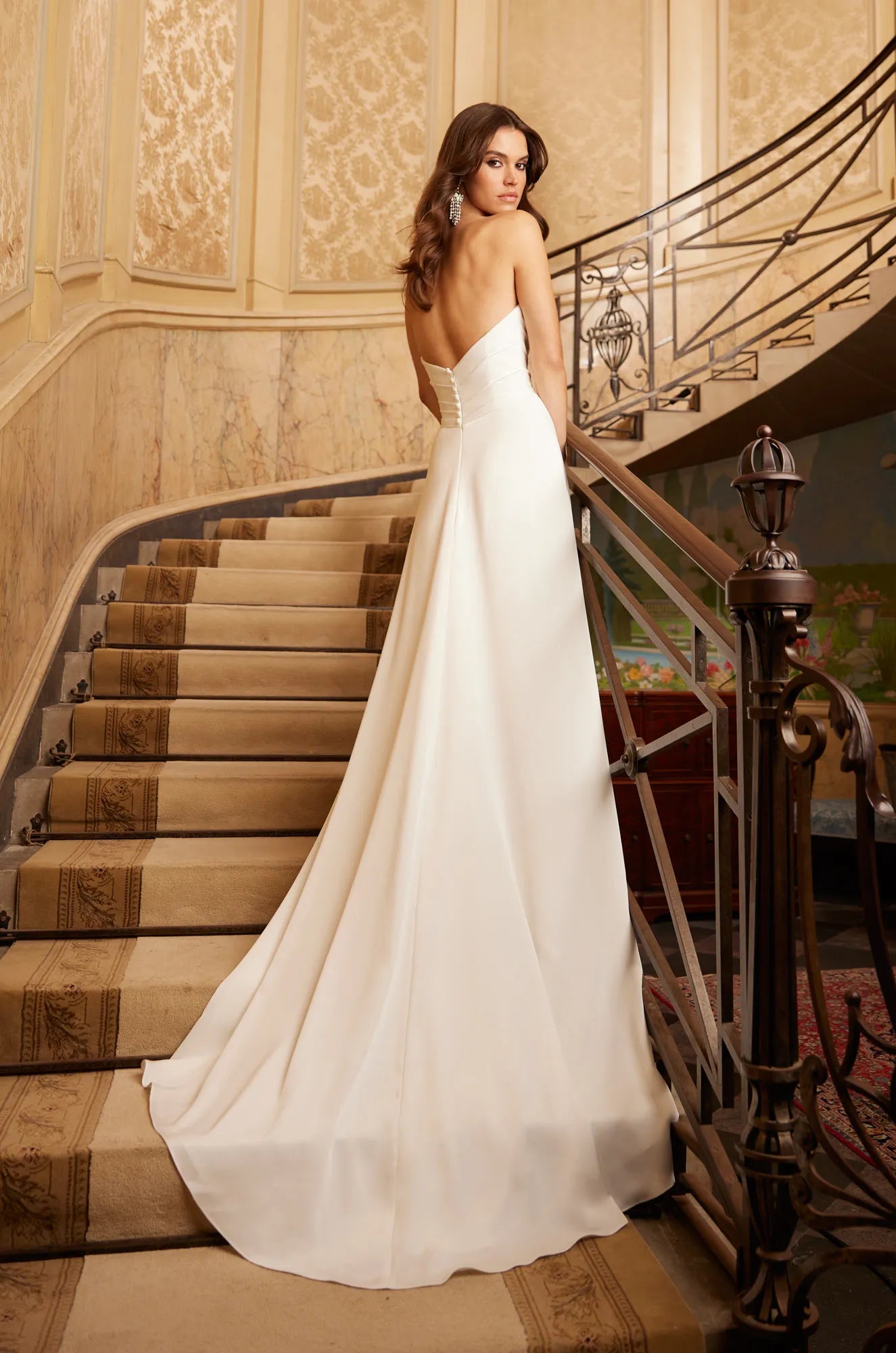 Paloma Blanca 5058 Sample Sale
