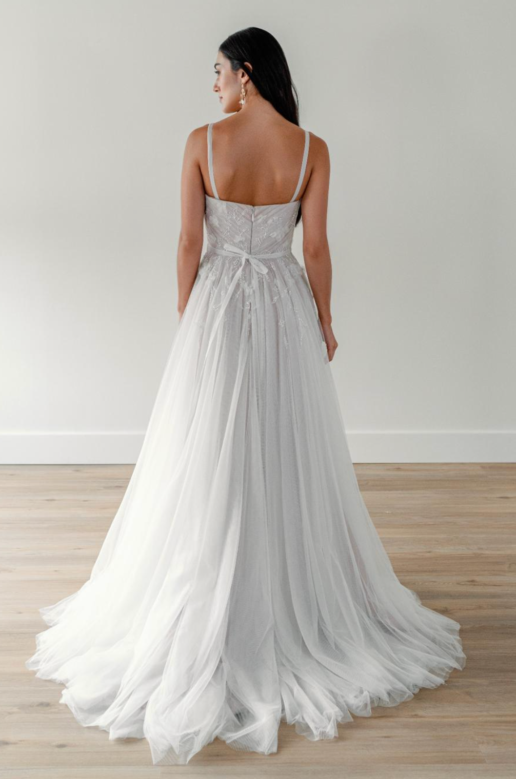 Willowby Sample Sale Alula