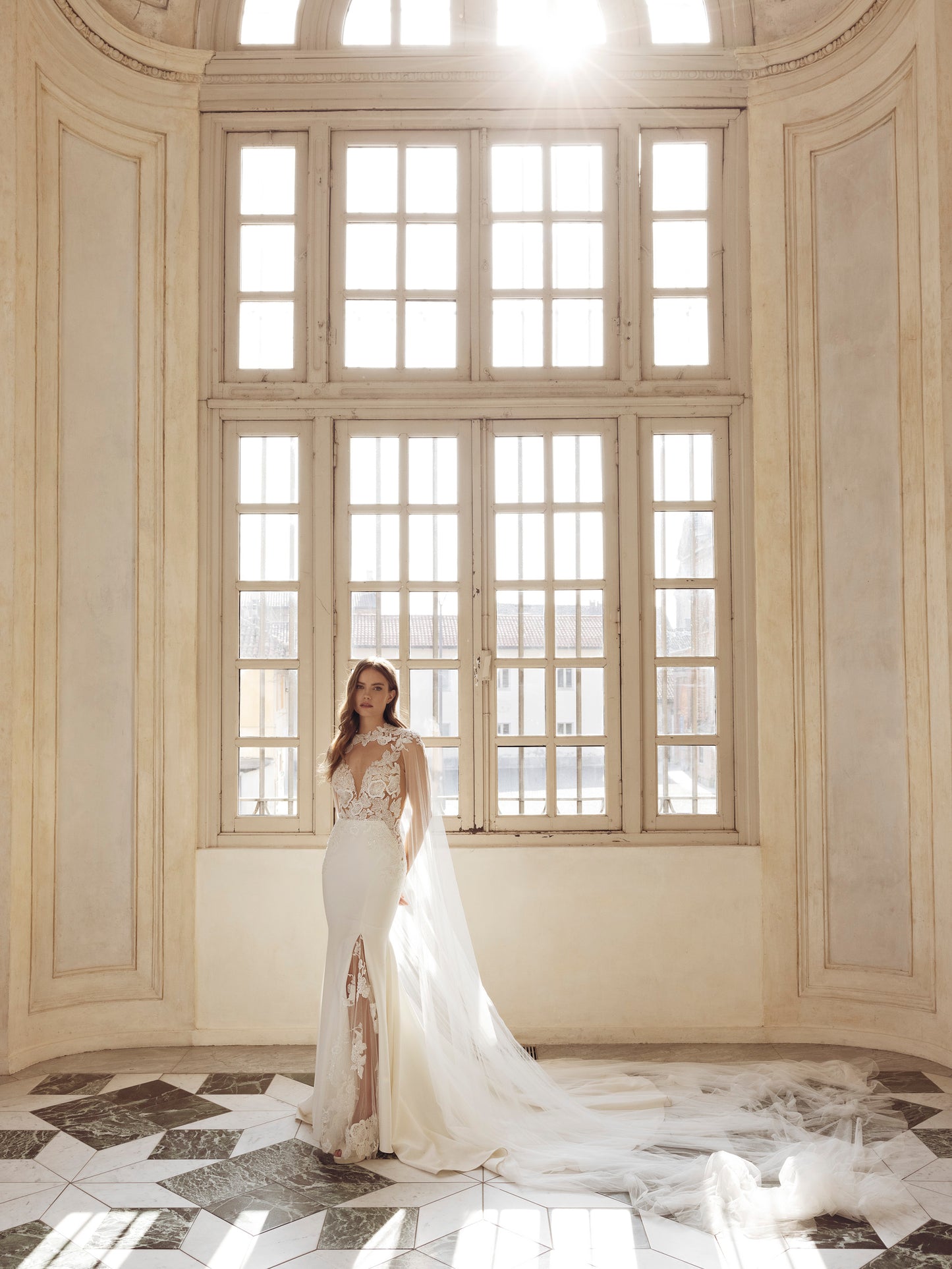 Capri Sposa Sample Sale La Mole