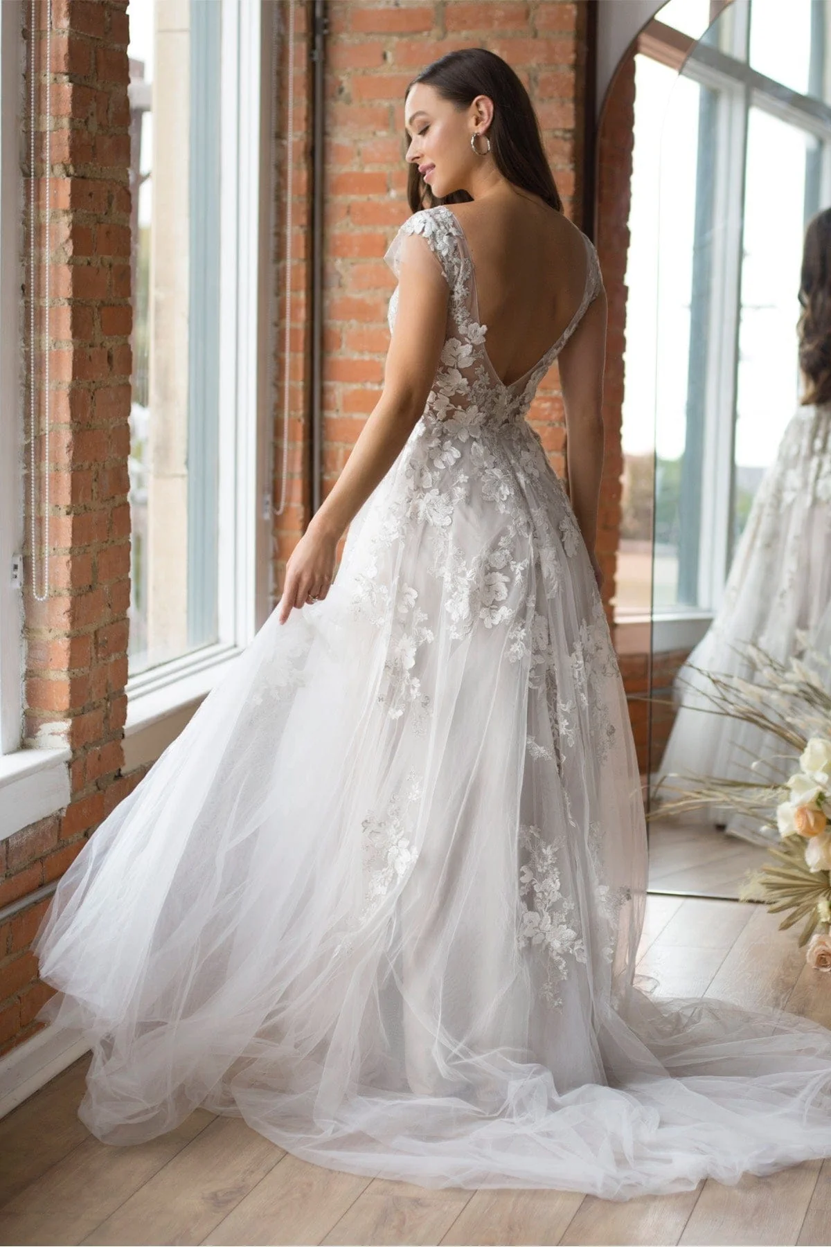 Watters Locket Prescott Sample Sale