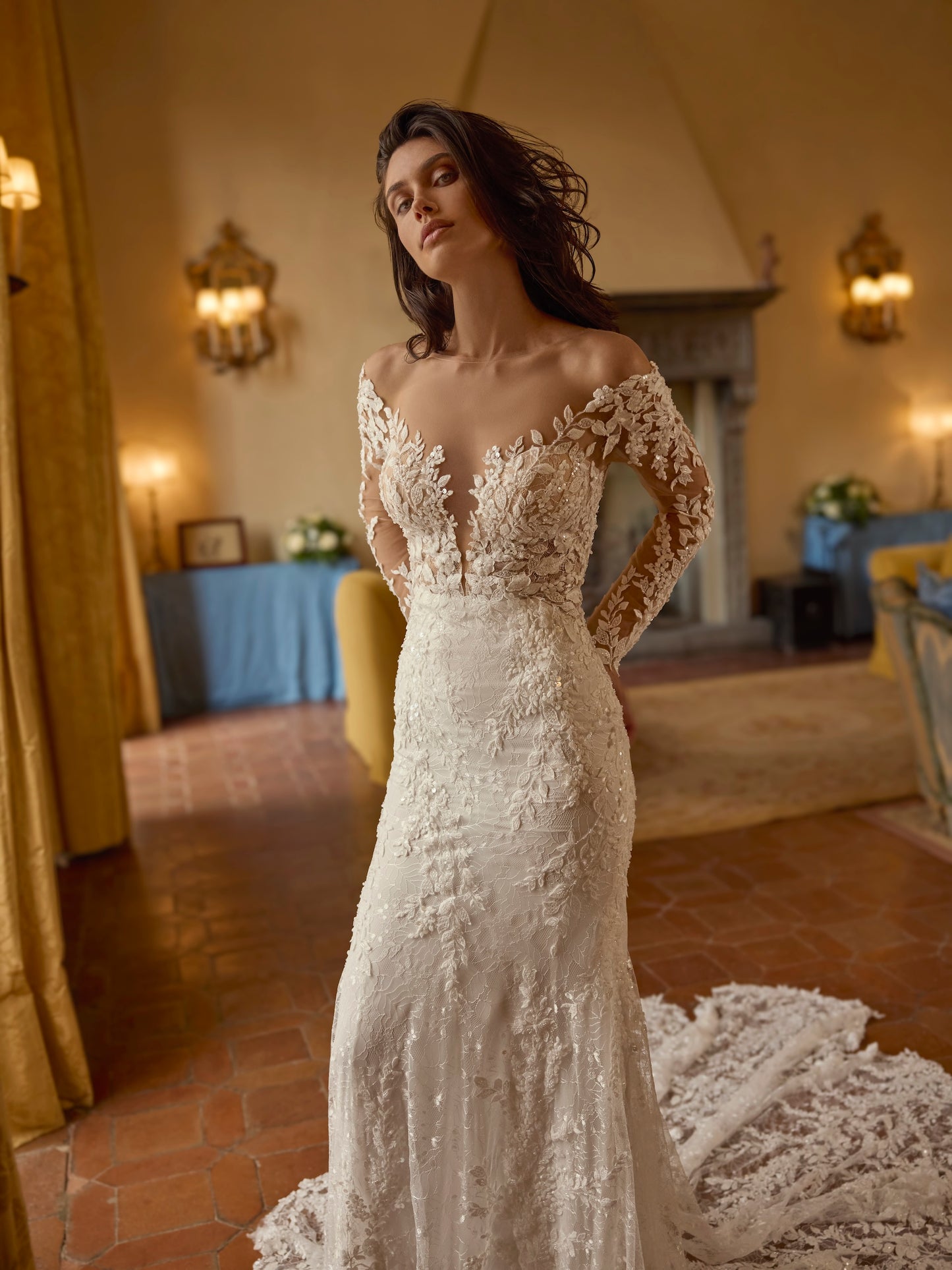 Capri Sposa Melite Sample Sale